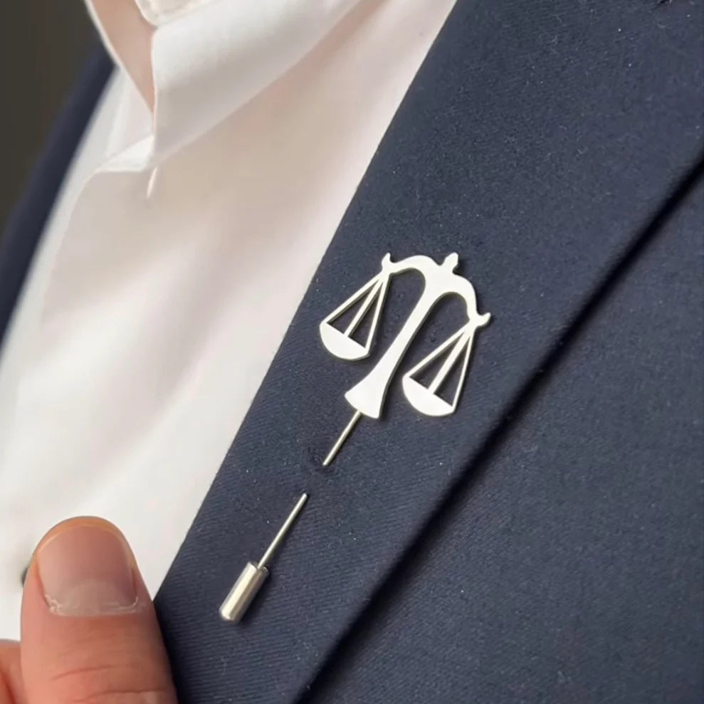 22K Gold-Plated Justice Advocate Coat Pin – Anti-Tarnish Lawyer Brooch