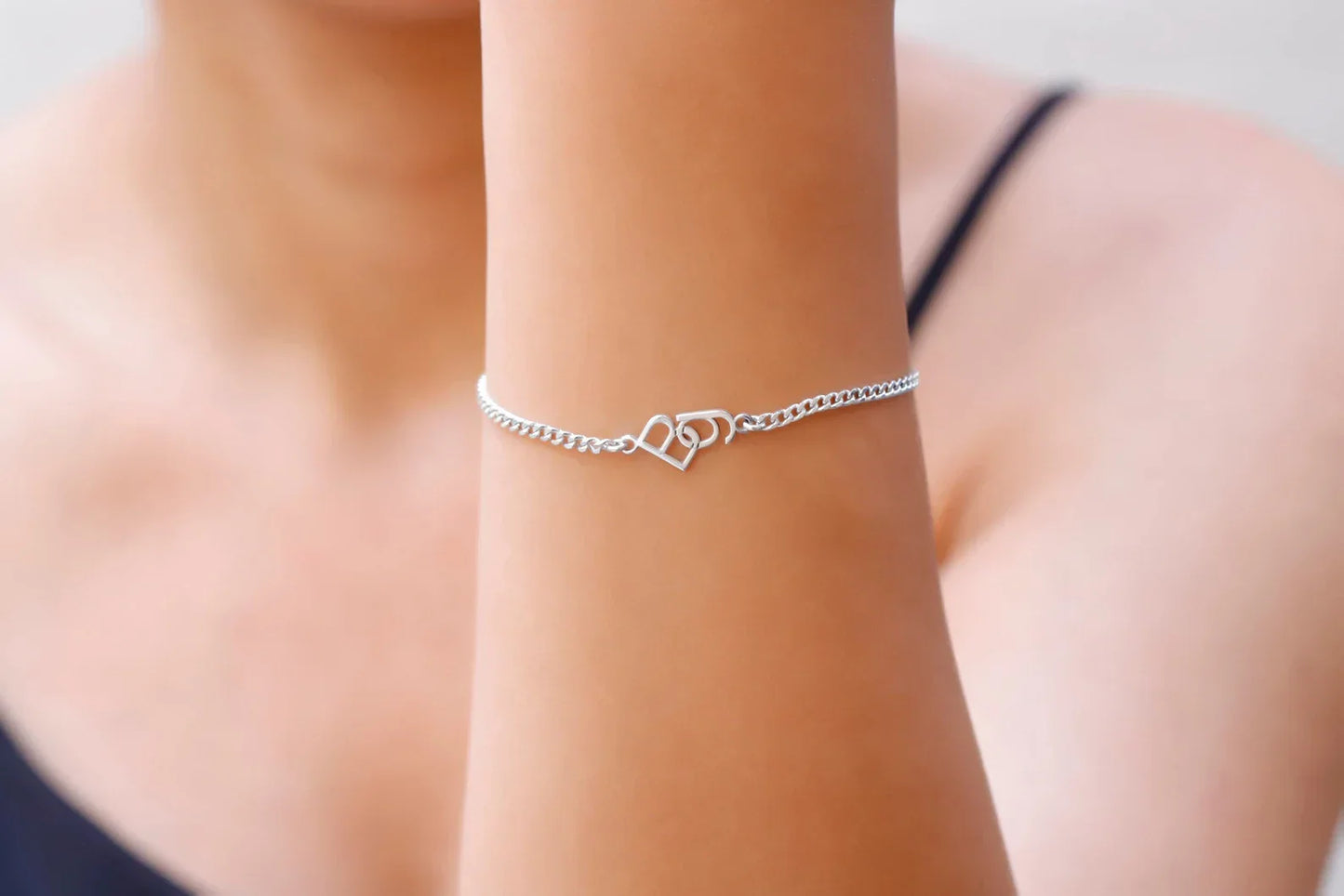 Personalized Tiny Interlocking Two Initials Bracelet, Dainty Gold Letter Bracelet, Custom Curb Chain Bracelet, Personalized Gifts